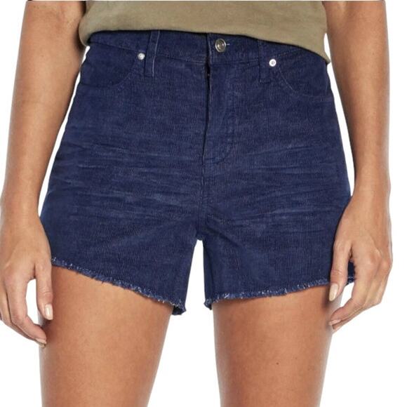 GAP Corduroy Afrayed Hem Shorts Gray Style #QLS09105 - Size 6 - Picture 1 of 6